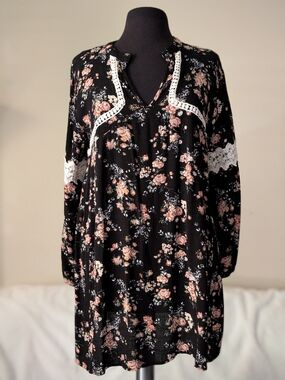 Pink Rose Print Black Crochet Lace Trim Minidress